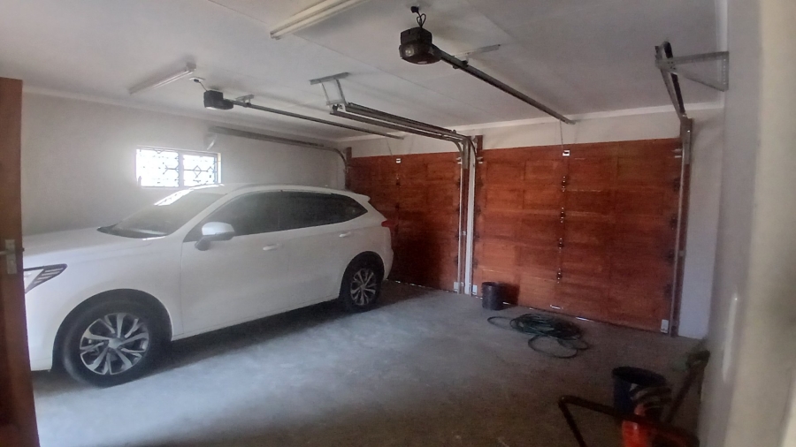 4 Bedroom Property for Sale in Heidedal Free State
